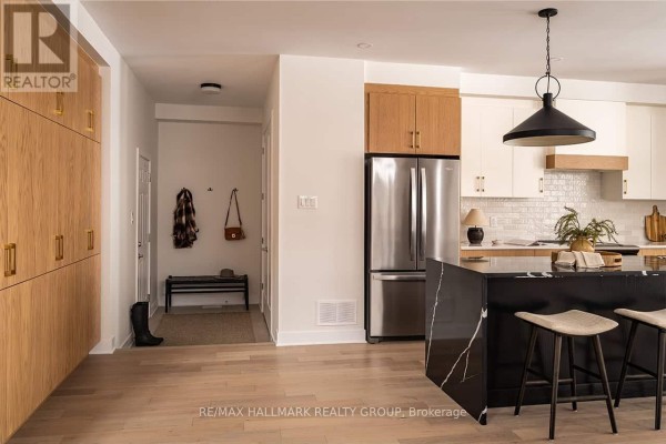 Loft - 529 Brownrigg Way, Ottawa, ON K4M0X8 Photo 5