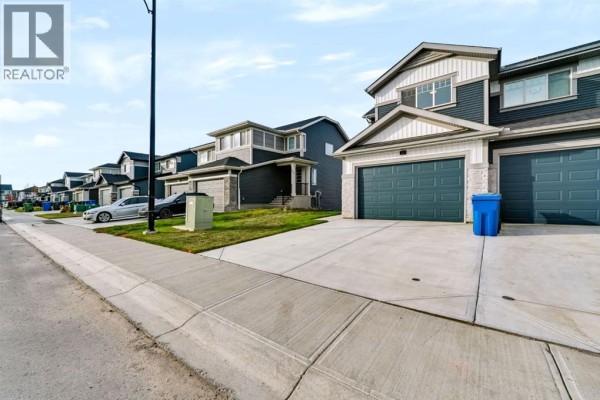 Bedroom - 529 Chelsea Gardens, Chestermere, AB T1X2V5 Photo 2