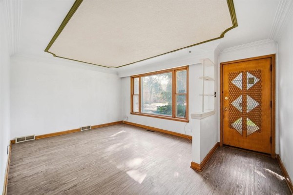 Living room - 529 Gertrude Avenue, Winnipeg, MB R3L0N1 Photo 5