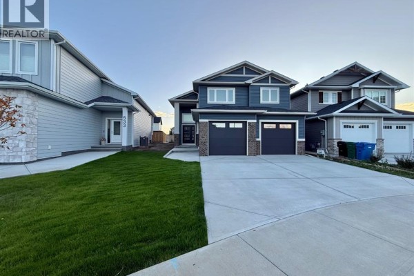 Kitchen - 529 Riverhills Way W, Lethbridge, AB T1K8H7 Photo 2