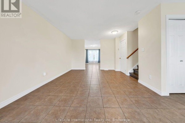Bedroom 2 - 529 Victoria Road N, Guelph, ON N1E7M3 Photo 5