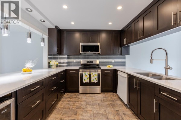 53 1140 Falcon Drive, Coquitlam, BC V3E2J9 Photo 5