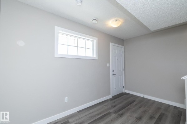 #53 2610 Maple Wy Nw, Edmonton, AB T6T2R1 Photo 4
