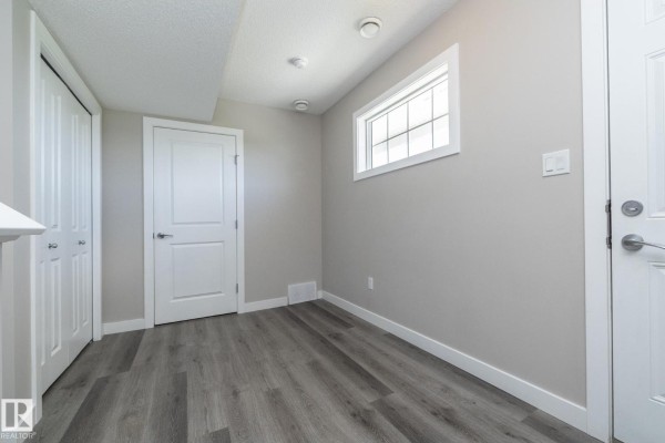 #53 2610 Maple Wy Nw, Edmonton, AB T6T2R1 Photo 5