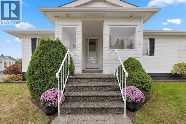 Porch - 53 7701 Central Saanich Rd, Central Saanich, BC V8M1X4 Photo 2