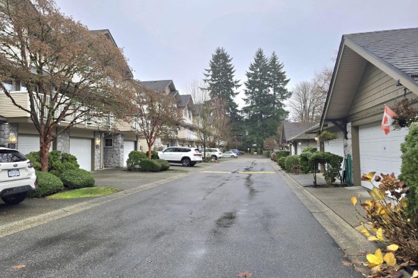 53 8888 151 Street, Surrey, BC V3R0Z9 Photo 2