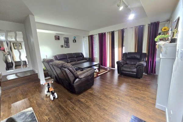 53 8888 151 Street, Surrey, BC V3R0Z9 Photo 4