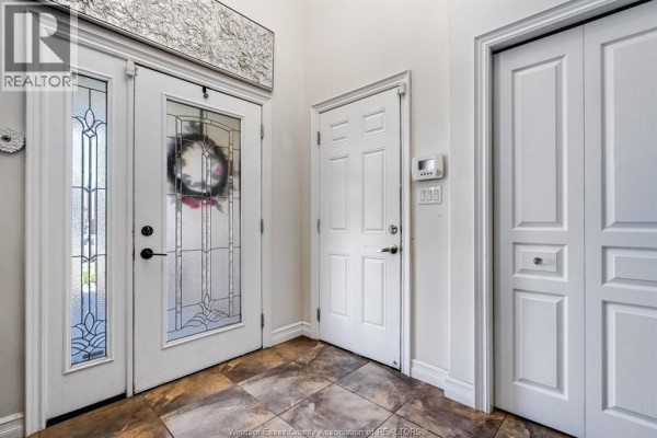 53 Antonio, Leamington, ON, photo 3