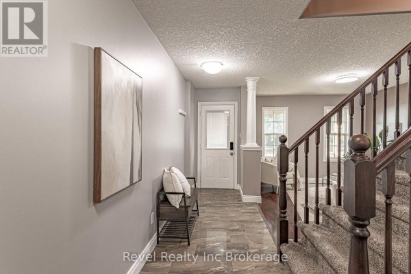 Cold room - 53 Applewood Street, Blandford Blenheim, ON N0J1S0 Photo 5