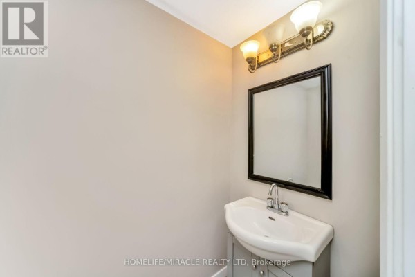 53 Burns Drive, Guelph, ON N1H6V8 Photo 4