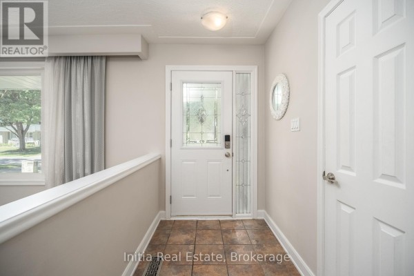 53 Burrows Avenue, Toronto, ON, photo 2