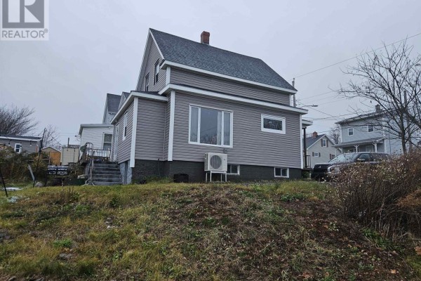 53 East Street, Sydney, NS, photo 2
