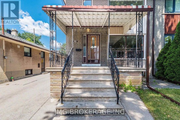 Dining room - 53 Foxrun Avenue, Toronto, ON M3L1L9 Photo 3