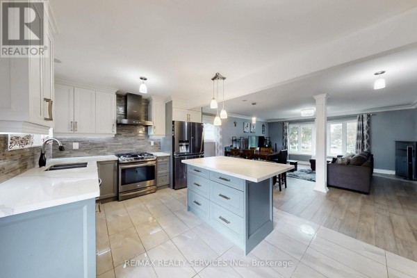 53 Geneva Crescent, Brampton, ON, photo 3
