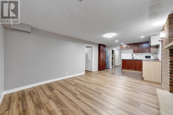 Primary Bedroom - 53 Goldring Drive, Whitby, ON L1P1B9 Photo 4