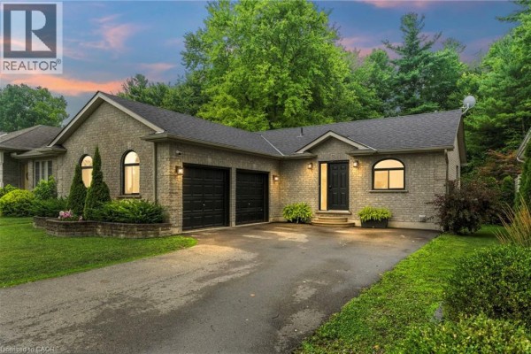 Residential for sale at 53 Hawtrey Road, Delhi, ON - MLS® PMC7Pj