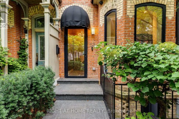 Kitchen - 53 Hazelton Avenue, Toronto, ON M5R2E3 Photo 5