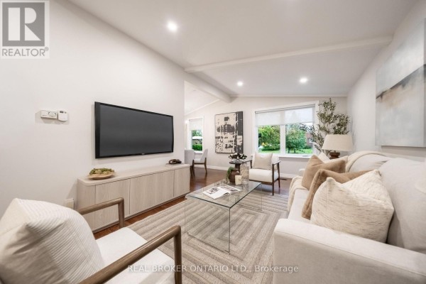 53 Kingslake Road, Toronto, ON M2J3E4 Photo 2