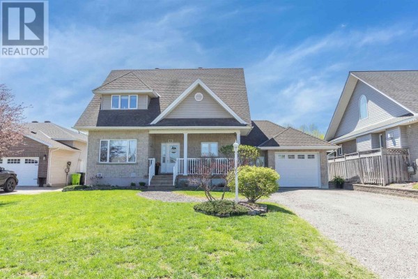 53 Laura St, Sault Ste  Marie, ON, photo 2