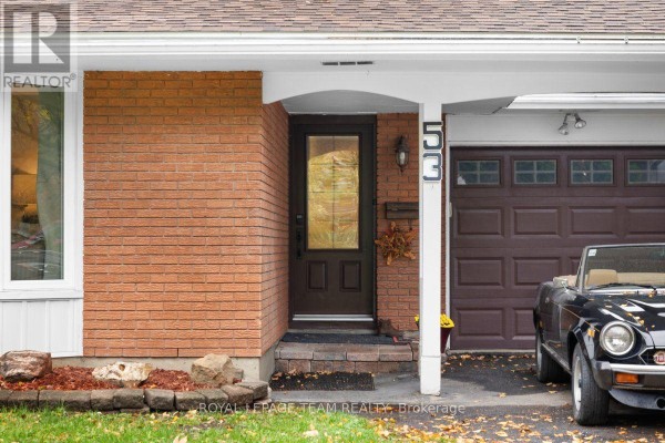 53 Meadowbank Drive, Ottawa, ON K2G0P1 Photo 2