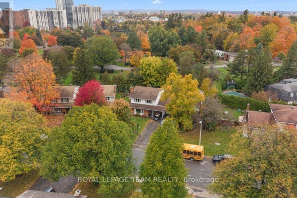 53 Meadowbank Drive, Ottawa, ON K2G0P1 Photo 3