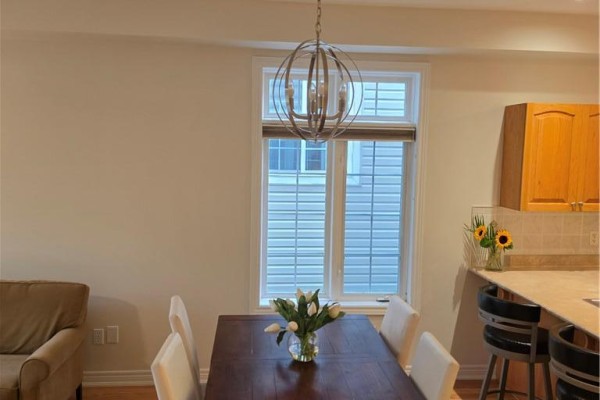 2pc Bathroom - 53 Sunnycroft Court, Waterdown, ON L0R2H4 Photo 5