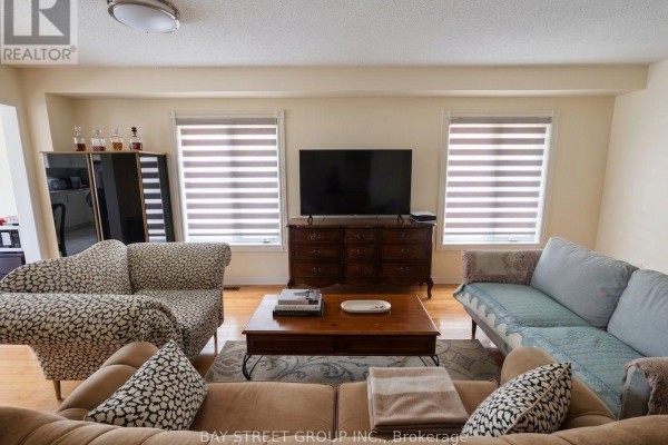 Eating area - 53 Tara Crescent, Markham, ON L3S4S8 Photo 4