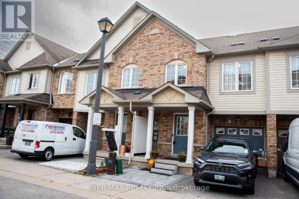 Kitchen - 53 Ventura Lane, Ajax, ON L1T0C3 Photo 3