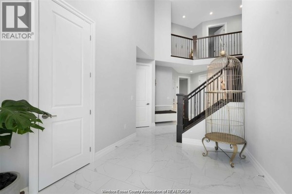 2pc Bathroom - 530 Donlon, Lasalle, ON N9J3Y3 Photo 4