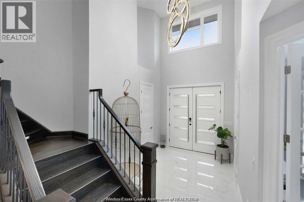 3pc Ensuite bath - 530 Donlon, Lasalle, ON N9J3Y3 Photo 5