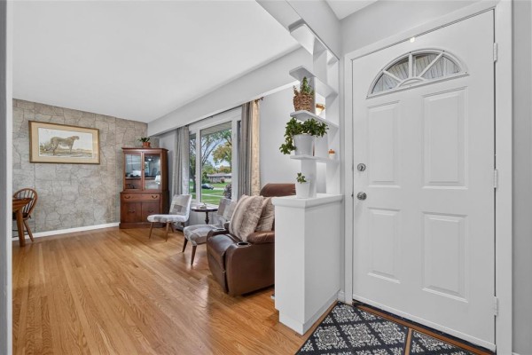 Recreation room - 530 Kildare Avenue E, Winnipeg, MB R2C0P6 Photo 5