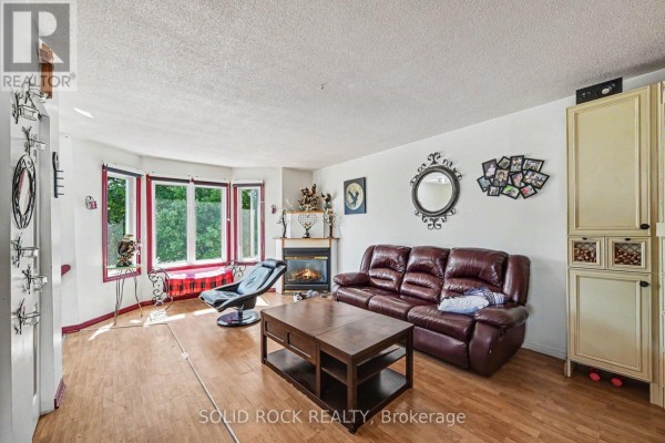 Primary Bedroom - 530 Mario Street, Hawkesbury, ON K6A3V4 Photo 5