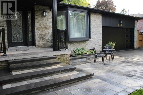 530 Rouge Hills Drive, Toronto, ON, photo 2