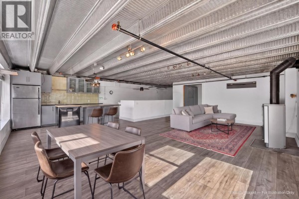 530 Vernon Drive, Vancouver, BC V6A4L1 Photo 3