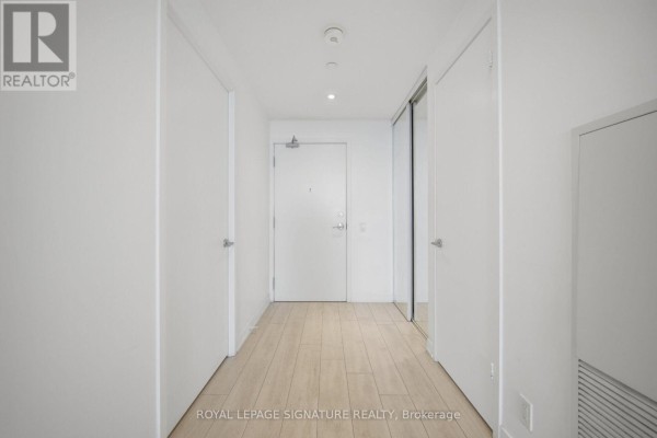 Bedroom 2 - 5301 - 898 Portage Parkway, Vaughan, ON L4K0J6 Photo 5