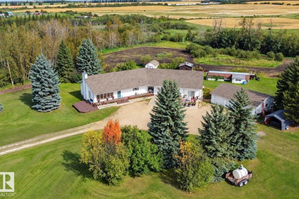 Residential for sale at 53027 Rge Road 225, Rural Strathcona County, AB - MLS® ylK1RA