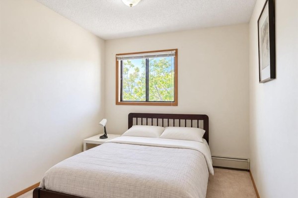 Primary Bedroom - 5303 130 Plaza Drive, Winnipeg, MB R3T5K8 Photo 4