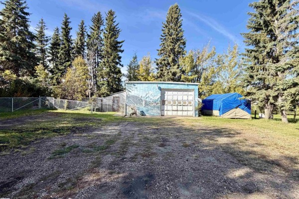 Bedroom 2 - 5304 50 St, Tomahawk, AB T0E2H0 Photo 5
