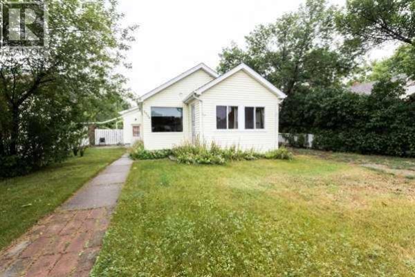 5304 56, Taber, AB, photo 2