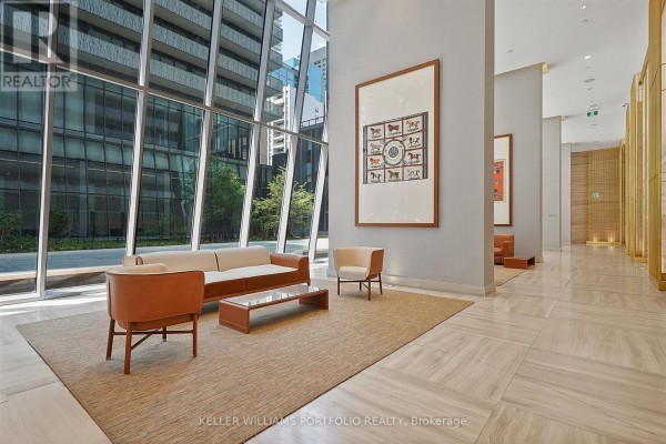 5305 - 50 Charles Street E, Toronto, ON M4Y0C3 Photo 4