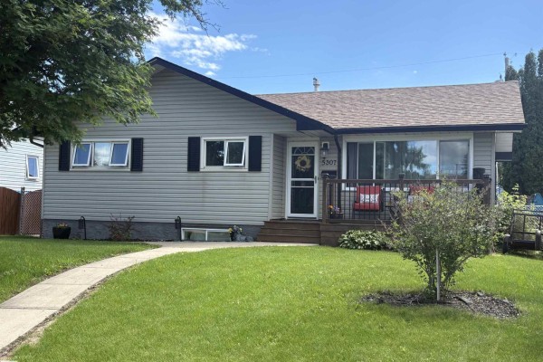 5307 104 Av Nw, Edmonton, AB, photo 2