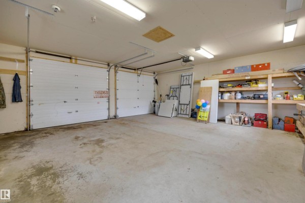 Bedroom 2 - 5308 37a Av, Wetaskiwin, AB T9A2N8 Photo 5