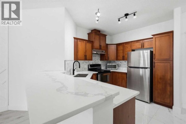 4pc Bathroom - 531, 30 Discovery Ridge Close Sw, Calgary, AB T3H5X5 Photo 5