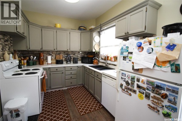 3pc Bathroom - 531 1st Street E, Shaunavon, SK S0N2M0 Photo 5