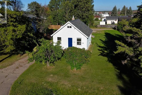 Kitchen - 531 65 Street, Edson, AB T7E1M2 Photo 4