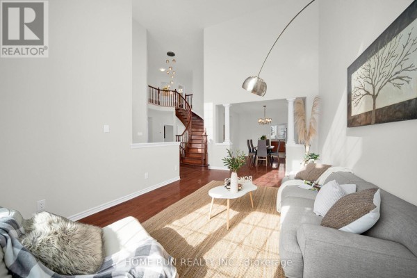 Living room - 531 Bretby Crescent, Ottawa, ON K2J5P9 Photo 4