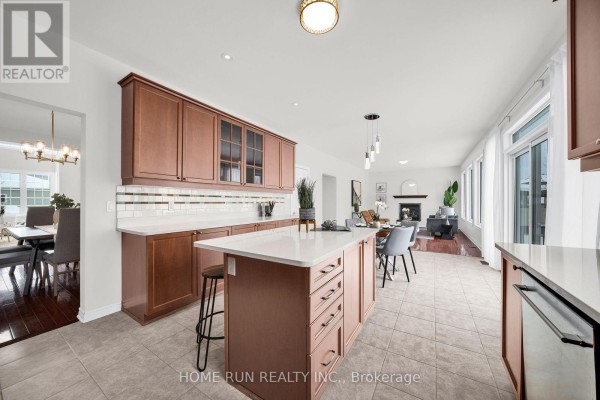Dining room - 531 Bretby Crescent, Ottawa, ON K2J5P9 Photo 5