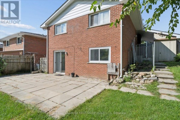 531 Harmony Road S, Oshawa, ON, photo 2