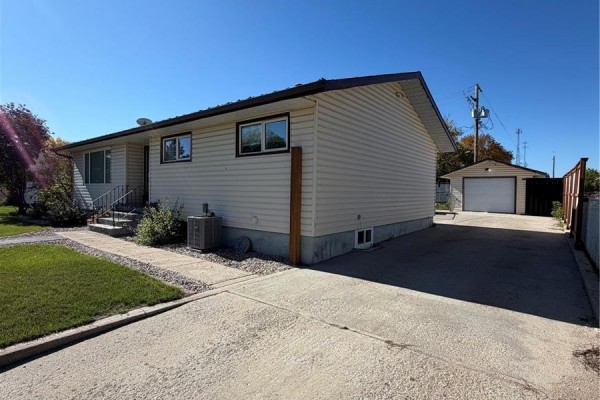 3pc Bathroom - 531 Prince Street, Hudson Bay, SK S0E0Y0 Photo 5