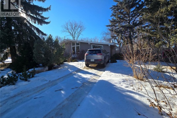 531 Scott Street, Weyburn, SK, photo 3